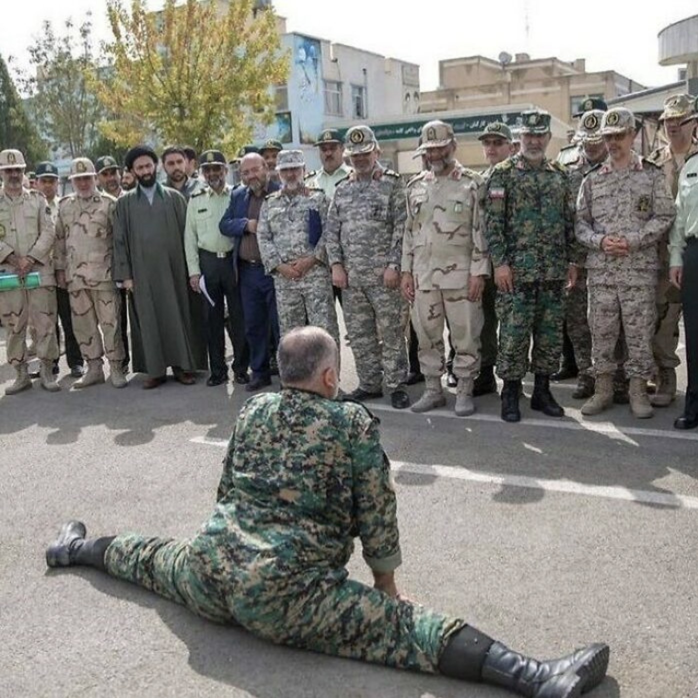 military guy doing split